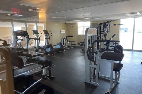 Apartment in Miami, Florida 2 bedrooms, 94.2 sq.m. № 1998114 - photo 20