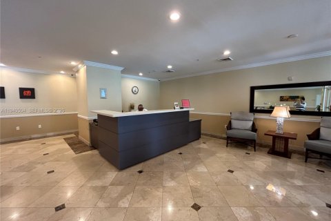 Apartment in Miami, Florida 2 bedrooms, 94.2 sq.m. № 1998114 - photo 9