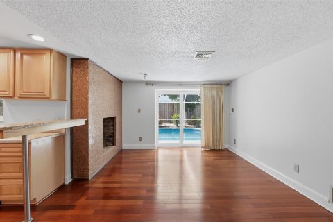 Casa en venta en Sarasota, Florida, 3 dormitorios, 150.97 m2 № 2207400 - foto 14