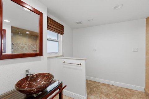 Casa en venta en Sarasota, Florida, 3 dormitorios, 150.97 m2 № 2207400 - foto 18