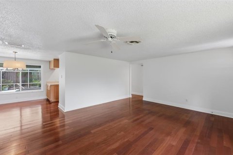 Casa en venta en Sarasota, Florida, 3 dormitorios, 150.97 m2 № 2207400 - foto 8