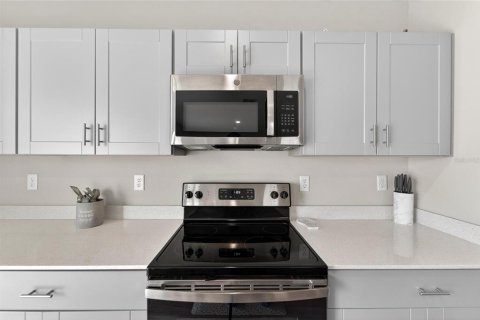 House in Riverview, Florida 5 bedrooms, 230.3 sq.m. № 1913529 - photo 17