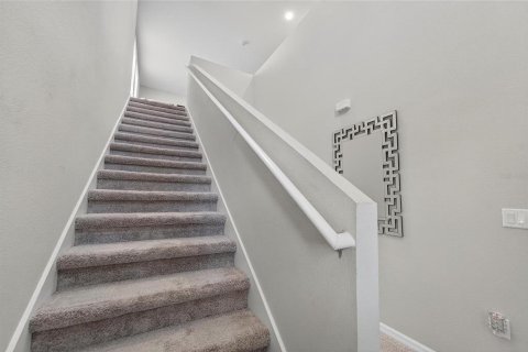 House in Riverview, Florida 5 bedrooms, 230.3 sq.m. № 1913529 - photo 23