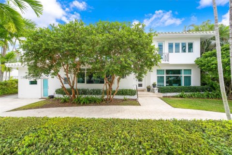 Купить земельный участок в Майами-Бич, Флорида № 2008426 - фото 9