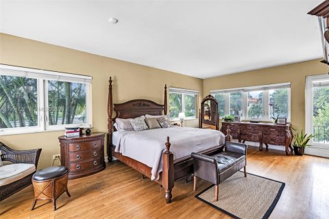 Купить земельный участок в Майами-Бич, Флорида № 2008426 - фото 21