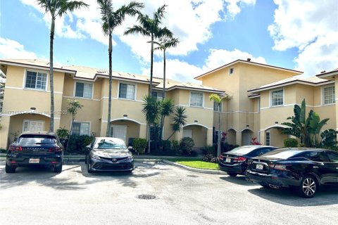 Adosado en venta en North Miami Beach, Florida, 3 dormitorios, 109.81 m2 № 1860267 - foto 30