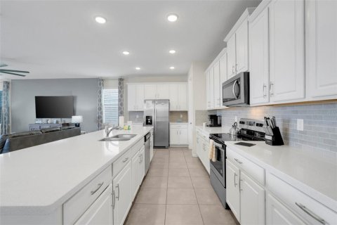 House in SOLARA RESORT in Kissimmee, Florida 9 bedrooms, 405.33 sq.m. № 2150946 - photo 9