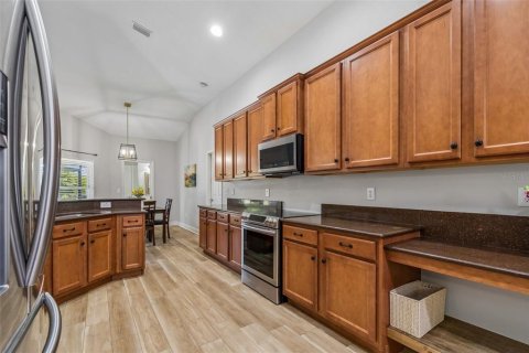House in Wesley Chapel, Florida 5 bedrooms, 311.97 sq.m. № 2224747 - photo 21