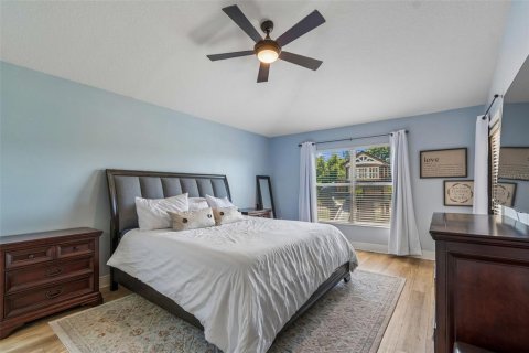House in Wesley Chapel, Florida 5 bedrooms, 311.97 sq.m. № 2224747 - photo 30