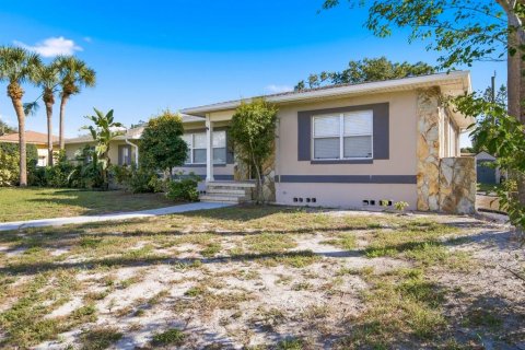 Villa ou maison à louer à Saint Petersburg, Floride: 4 chambres, 177.54 m2 № 2425687 - photo 3