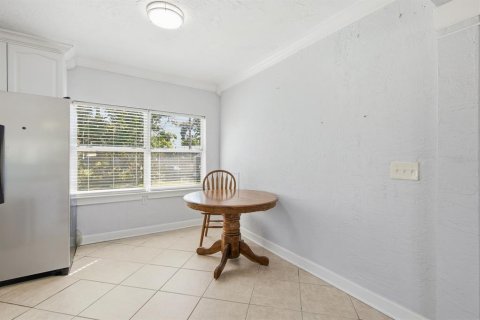 Villa ou maison à louer à Saint Petersburg, Floride: 4 chambres, 177.54 m2 № 2425687 - photo 14