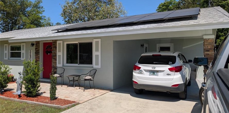 House in Ocala, Florida 3 bedrooms, 144.93 sq.m. № 1642605