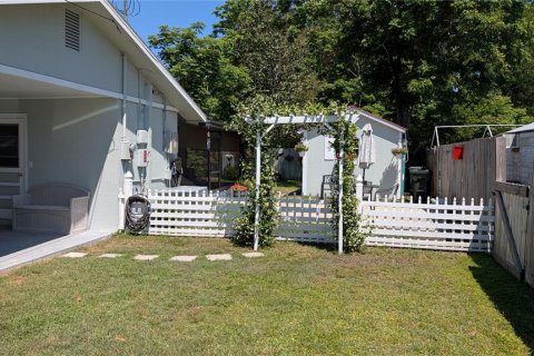 House in Ocala, Florida 3 bedrooms, 144.93 sq.m. № 1642605 - photo 9
