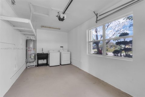 Купить виллу или дом в Катлер-Бей, Флорида 4 спальни, 172.98м2, № 2049692 - фото 28