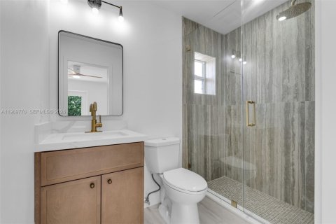 Купить виллу или дом в Катлер-Бей, Флорида 4 спальни, 172.98м2, № 2049692 - фото 26