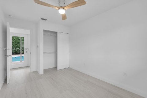 Купить виллу или дом в Катлер-Бей, Флорида 4 спальни, 172.98м2, № 2049692 - фото 22