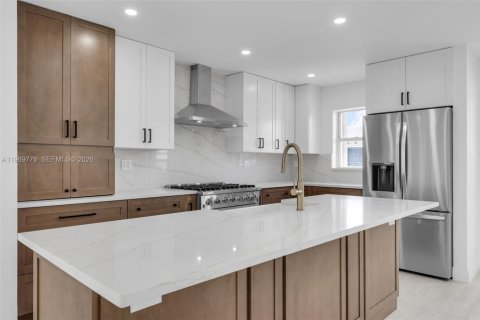 Купить виллу или дом в Катлер-Бей, Флорида 4 спальни, 172.98м2, № 2049692 - фото 10