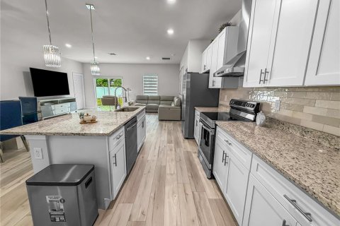Villa ou maison à vendre à Ocala, Floride: 4 chambres, 165.55 m2 № 2149162 - photo 7