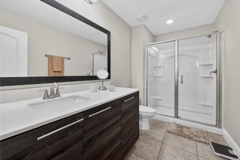Townhouse in Haines City, Florida 3 bedrooms, 167.41 sq.m. № 2104940 - photo 26