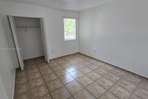 Condominio en venta en Miami, Florida, 2 dormitorios, 88.26 m2 № 1968081 - foto 10