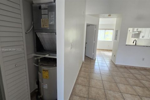 Condominio en venta en Miami, Florida, 2 dormitorios, 88.26 m2 № 1968081 - foto 5