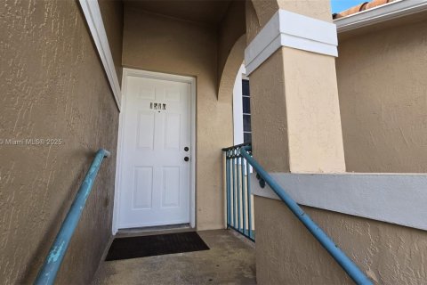 Condominio en venta en Miami, Florida, 2 dormitorios, 88.26 m2 № 1968081 - foto 3