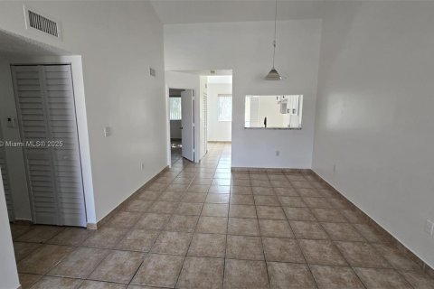 Condominio en venta en Miami, Florida, 2 dormitorios, 88.26 m2 № 1968081 - foto 9