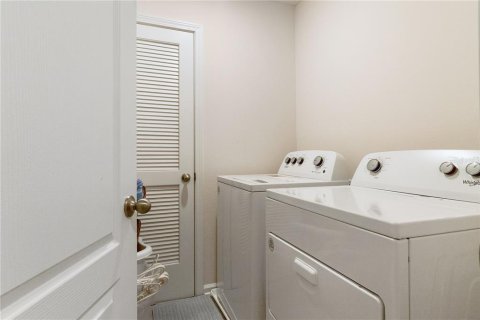 Townhouse in Palm Coast, Florida 3 bedrooms, 163.32 sq.m. № 2386009 - photo 13