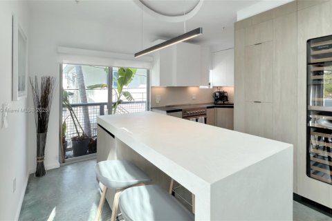 Adosado en venta en Miami Beach, Florida, 4 dormitorios, 260.96 m2 № 1461380 - foto 10