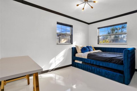 Casa en venta en Saint Petersburg, Florida, 4 dormitorios, 157.19 m2 № 2101536 - foto 13