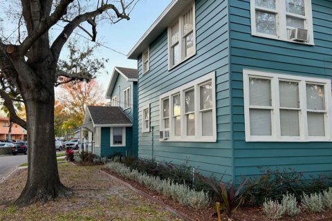 Immobilier commercial à vendre à Tampa, Floride: 8 chambres, 488.11 m2 № 1843386 - photo 2