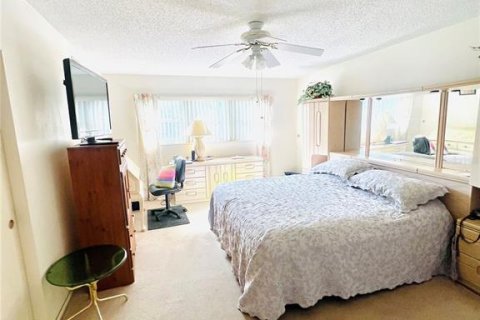 Copropriété à louer à Clearwater, Floride: 2 chambres, 130.06 m2 № 2097981 - photo 5