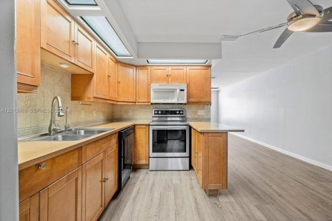 Villa ou maison à louer à Wellington, Floride: 3 chambres, 143.16 m2 № 2073634 - photo 25