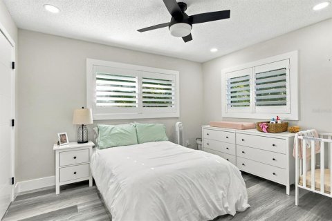 Casa en venta en Palm Harbor, Florida, 3 dormitorios, 153.1 m2 № 2430617 - foto 16