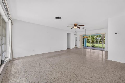 Casa en venta en Stuart, Florida, 3 dormitorios, 118.54 m2 № 2413283 - foto 8