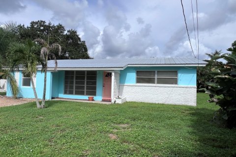 Casa en Stuart, Florida 3 dormitorios, 118.54 m2 № 2413283