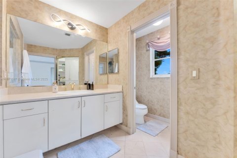 Casa en venta en Miramar, Florida, 4 dormitorios, 281.4 m2 № 1921941 - foto 15