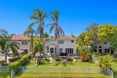 Casa en venta en Miramar, Florida, 4 dormitorios, 281.4 m2 № 1921941 - foto 2