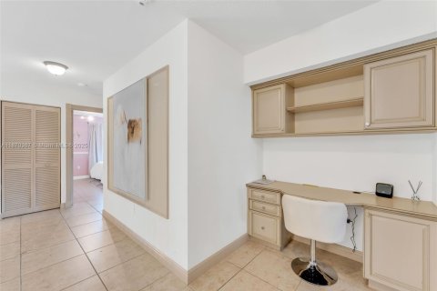Casa en venta en Miramar, Florida, 4 dormitorios, 281.4 m2 № 1921941 - foto 20