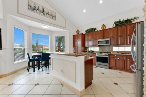 Casa en venta en Miramar, Florida, 4 dormitorios, 281.4 m2 № 1921941 - foto 6