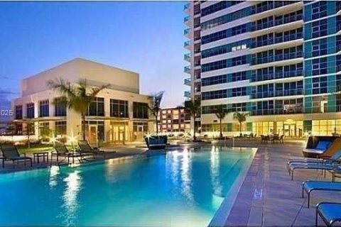 Купить кондоминиум в Майами, Флорида 2 спальни, 132.01м2, № 1744031 - фото 13