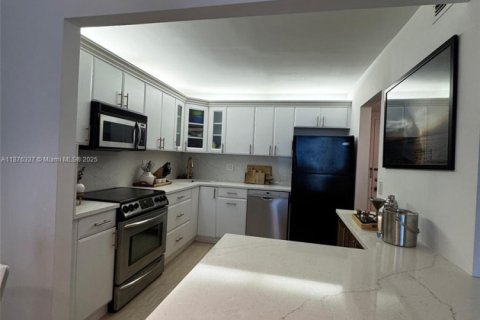 Copropriété à louer à Riviera Beach, Floride: 1 chambre, 83.61 m2 № 1927140 - photo 7
