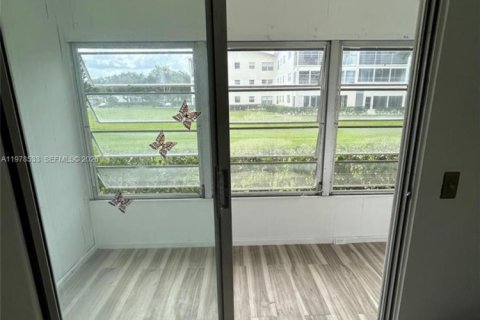 Condominio en alquiler en Boca Raton, Florida, 2 dormitorios, 78.04 m2 № 2080190 - foto 11