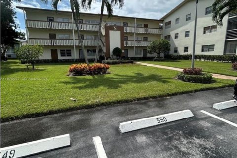 Condominio en alquiler en Boca Raton, Florida, 2 dormitorios, 78.04 m2 № 2080190 - foto 16