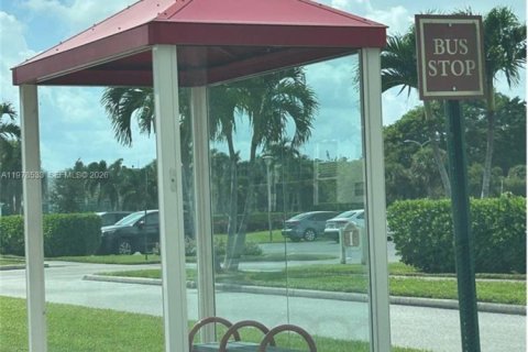 Condominio en alquiler en Boca Raton, Florida, 2 dormitorios, 78.04 m2 № 2080190 - foto 18