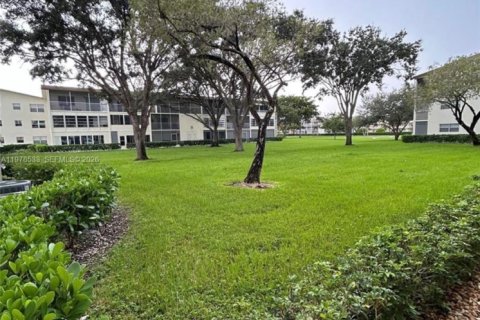 Condominio en alquiler en Boca Raton, Florida, 2 dormitorios, 78.04 m2 № 2080190 - foto 17
