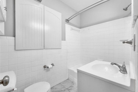 Villa ou maison à louer à Clearwater, Floride: 3 chambres, 144.18 m2 № 2425791 - photo 15