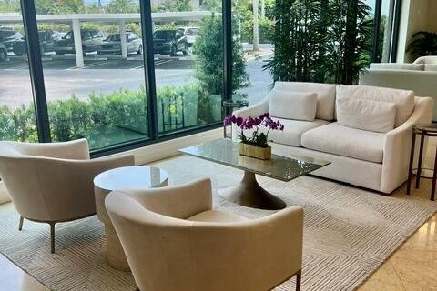 Condo in West Palm Beach, Florida, 2 bedrooms № 2184963 - photo 5