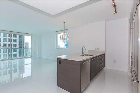Condo in Miami, Florida, 2 bedrooms  № 1694513 - photo 4