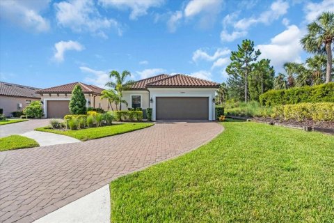 House in Palmetto, Florida 3 bedrooms, 181.16 sq.m. № 1845356 - photo 1